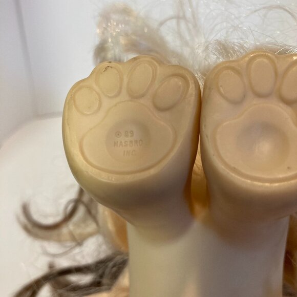 Vintage Sweetie Pups Hasbro 1989 Dog Figure Brown Face Cream Body Long Hair - Picture 2 of 9